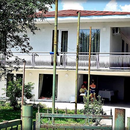 Guest House Qedi Jvari Exterior photo